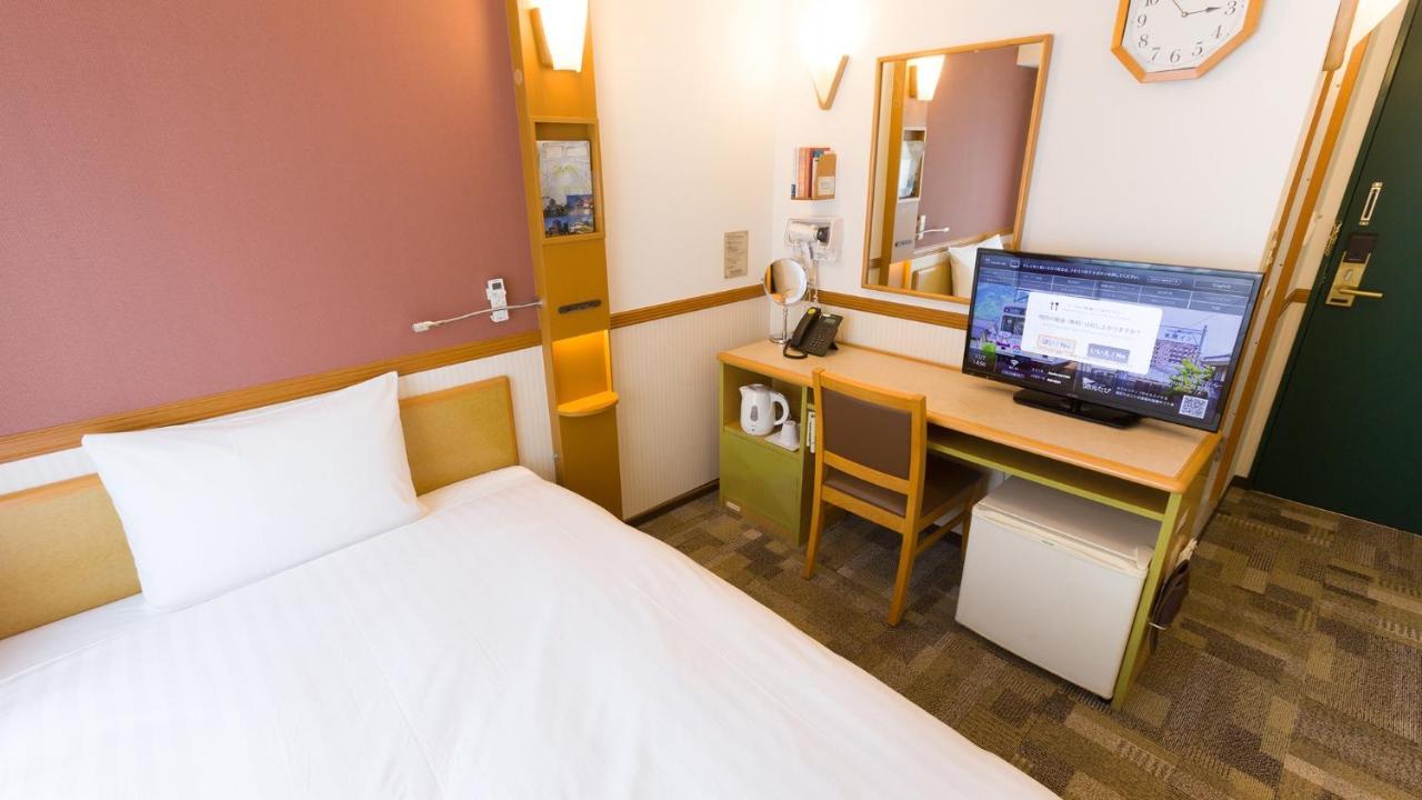 Toyoko Inn Osaka Semba Higashi Esterno foto