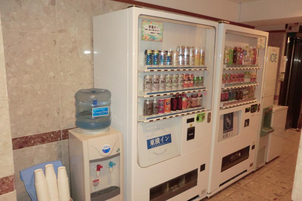 Toyoko Inn Osaka Semba Higashi Esterno foto