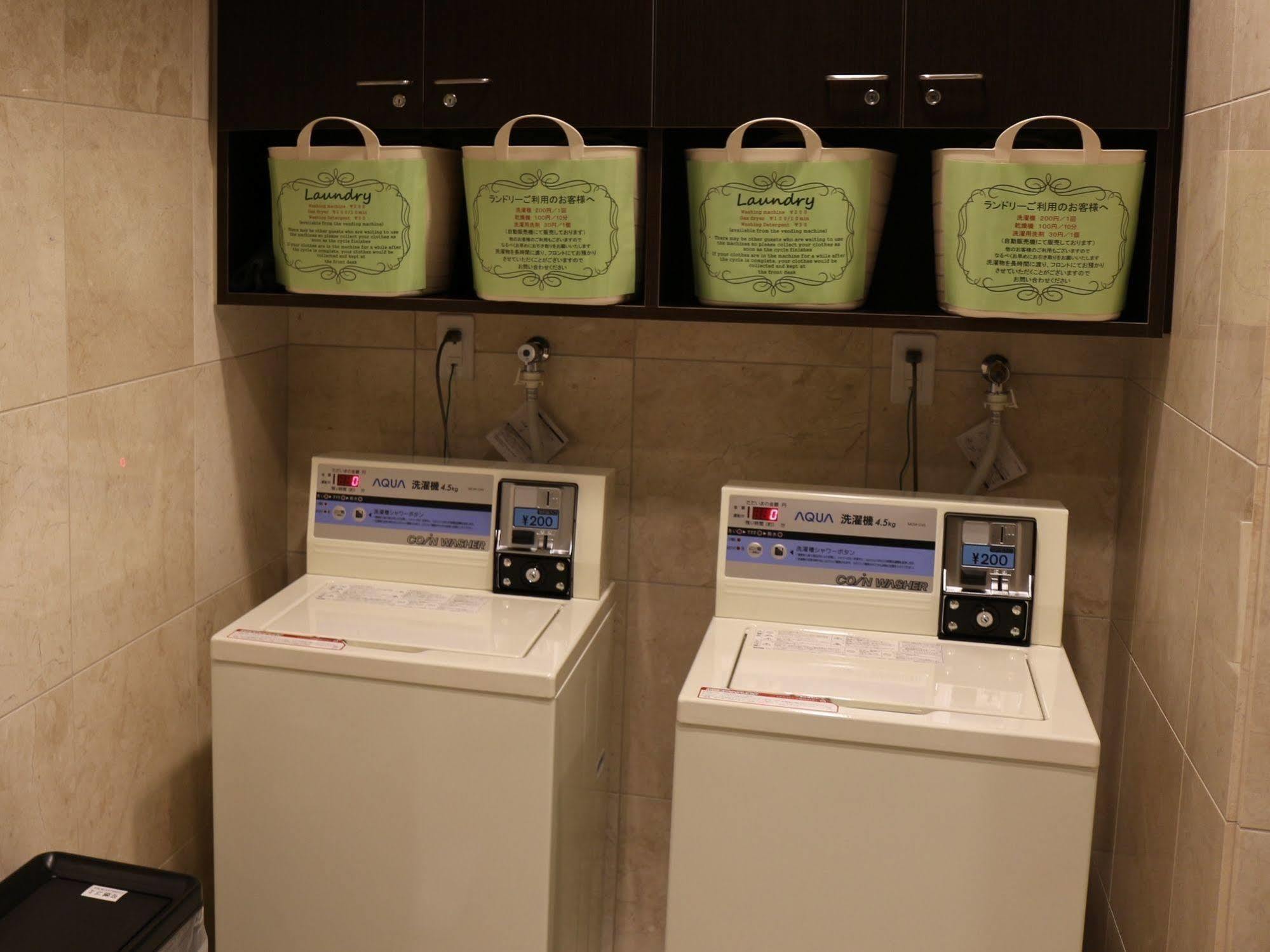 Toyoko Inn Osaka Semba Higashi Esterno foto